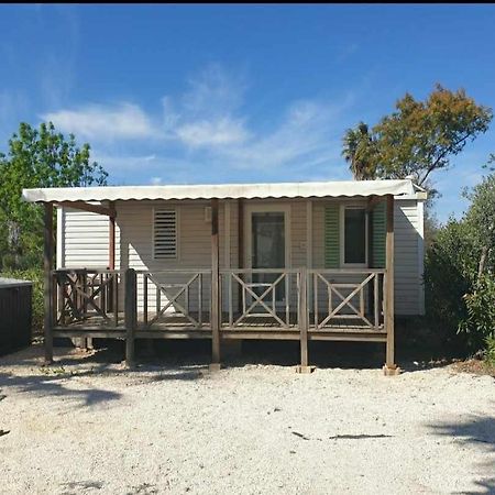 Camping Le Clos Du Thym - أرجيليه- سور- مير المظهر الخارجي الصورة